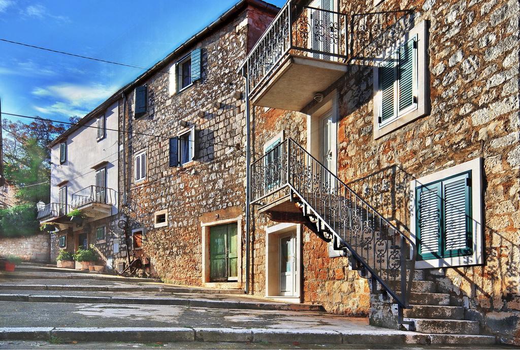 House Riva Supetar