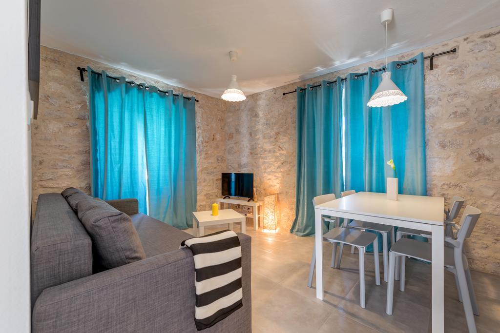 Apartment House Riva *